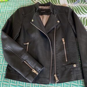 Black Faux leather biker jacket - size M